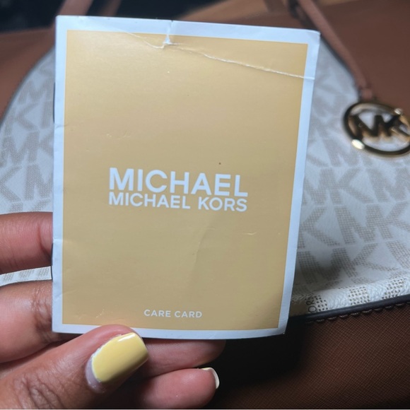 Jet Set Travel Large Logo Tote Bag in BROWN - Sale | Michael  Michael Kors Jet Set Travel Signature Tote MK Logo Vanilla Brown NWT main image 1